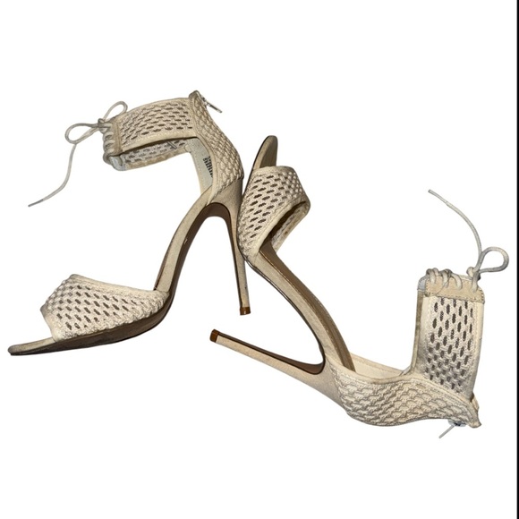 🔵 Shoe Dazzle Callista Cream Crochet Heeled Sandal Size 7.5 - Picture 2 of 6